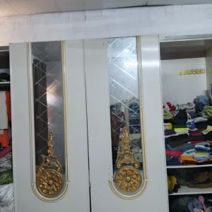 غرفه تركيا للبيع ناقصها سجه وترتيب و جربايه  بيبان سلايت كاملات والكنتور لابأس بي نضيف