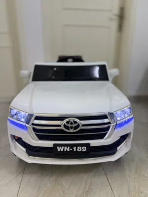 Kids Land Cruiser car white