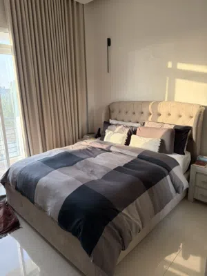 Bed Frame barely used, looks like new, very very clean. Bedframe + mattress for sale.