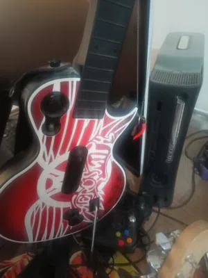 اكسبوك 360 مع جيتار لعبة guitar hero