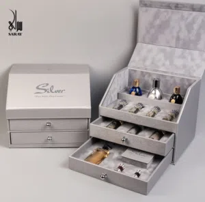 للبيع صندوق عطور سيلفر من سراي