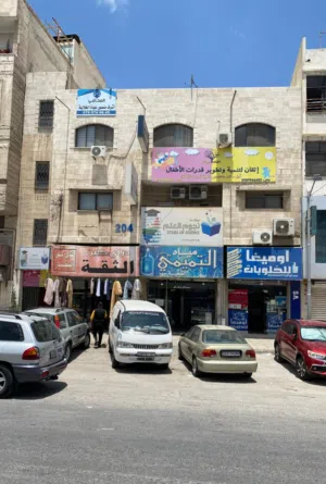مكاتب تجاريه للإيجار تصلح مكتب هندسي او عياده او مكتب تجاري او مقر شركه.