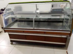 عدة ملحمة ومطعم مشاوي للبيع بسعر مغري جداً