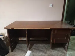 طاولة مكتبية للبيع 160*75