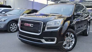 GMC اكاديا وارد أمريكي نضيف جدا استعمال قليل فل مواصفات بنوراما رادار نقطه عمياء دفع رباعي سبع مقاعد