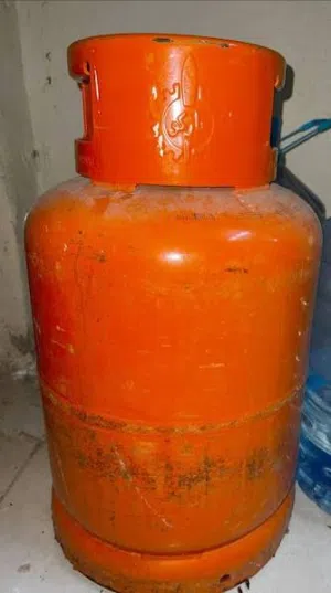 GAS CYLINDER