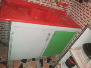 السنق ويا الكاونتر جوا نظيف وقوي