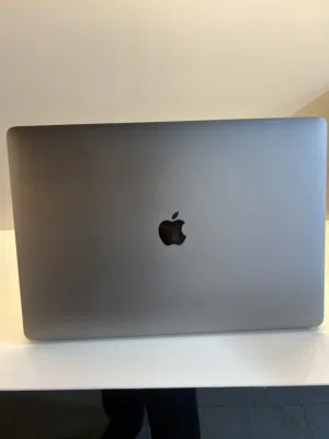 MacBook Pro 2019  Size -16inch  Ram-32gb  SSD-512gb Graphic-4gb Touch Bar  Everything his working