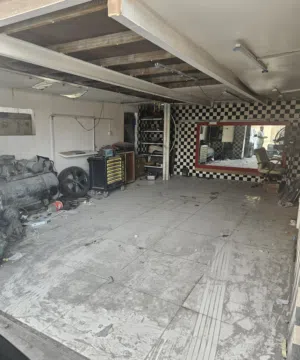 Garage / shop for rent