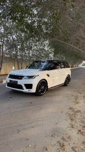 Used Land Rover Range Rover in Al Batinah