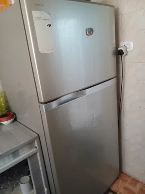 ثلاجه للبيع  نوع توشيبا