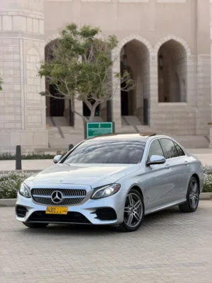 للبيع مرسدس E300