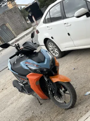 ياماها ايروكس 155 2024 صينية ماشية 10000كيلومتر نضيفة الموطو ومعاي من الصيف 2025
