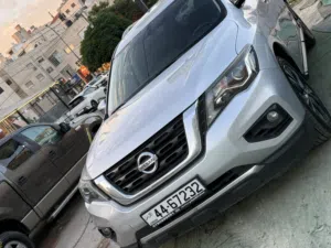 Used Nissan Pathfinder in Amman