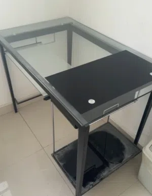 طاولة دراسة