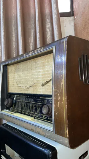 راديو انتيكا من الزمن الجميل للبيع بسعر مغري