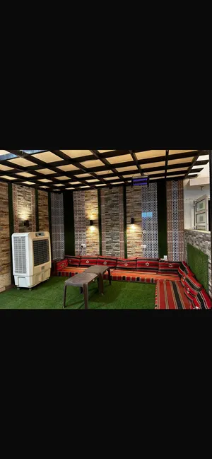 1 Bedroom . 3 Bathrooms . 300 m23