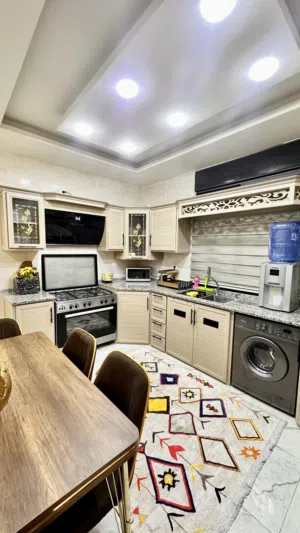 130 m2 5 Bedrooms Apartments for Rent in Zarqa Madinet El Sharq