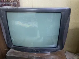 تلفزيون قيثارة قديم