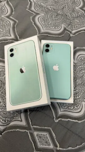 iPhone 11 teal