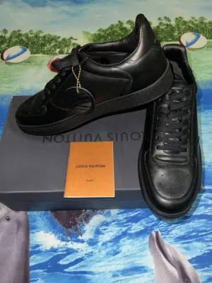 Luis Vuitton Shoes