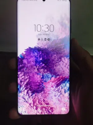 samsung S20 PLUS 5G  للبيع او للبدل على ايفون 11 واطلع