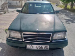 مرسيدس بنز الفئة-C C 180 موديل 1996 أخضر فحص شامل مع مواصفات يابانية اعفاء طبي بحاله جيده