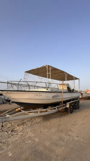 قارب للبيع 32 قدم