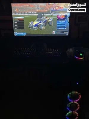 للبيع pc معاه كل شي الا قزاز البيسي مو موجود
