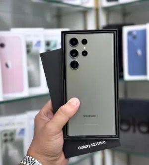 عرض خاص  : Samsung S23 ultra  256gb هواتف بحالة الوكالة بدون شموخ أو مشاكل مع ضمان و ملحقات بأقل سعر