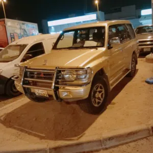 باجيرو موديل 2000