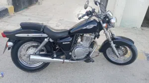 دراجات نارية  Suzuki GZ250