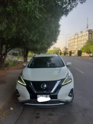 نيسان مارونو موديل 2023 وارد امريكي فور ويل لون ابيض تبريد قطعتين تشغيل بصمة عن بعد