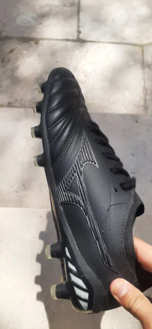 Mizuno Football Boots Size 41  جزمة ميزونو أصلية مقاس 41 [AVAILABLE WITH BOX]