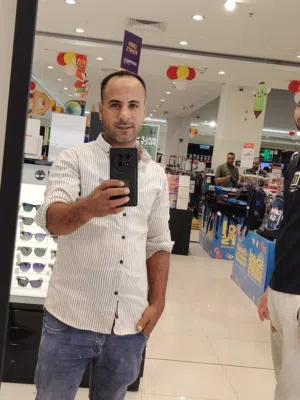 فني كهرباء داخل الدمام