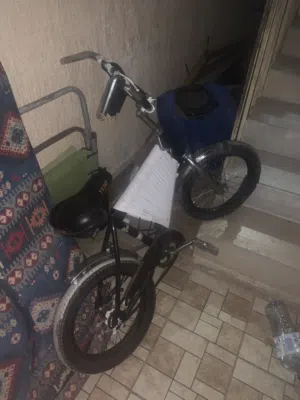 سيكل BMXنضيف مقاس 16 خفيف وا سريع