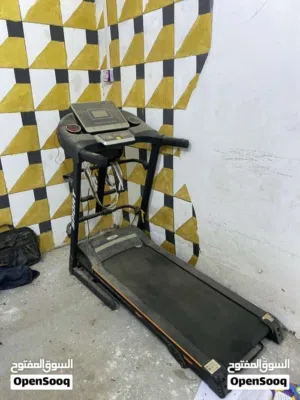 جهاز ركض مع هزاز خواصر