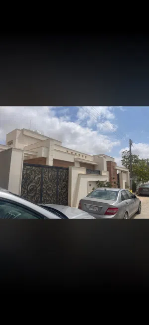منزل للبيع ف عين زاره زويته السعداوي
