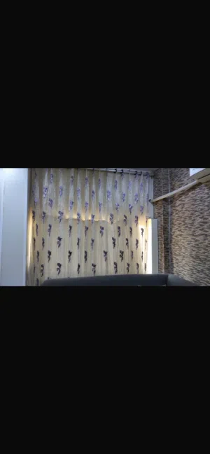 ستائر مستعمل بحالة جيده