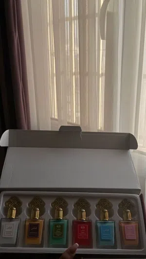 - عطور ميني جميلةة.
