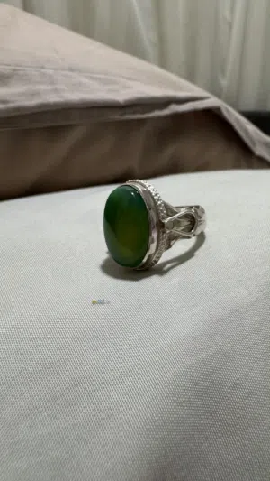 عقيق أخضر يمني