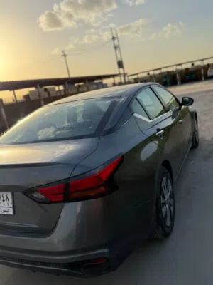 Used Nissan Altima in Basra