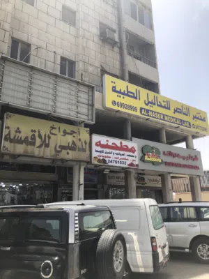 مكاتب تأجير تجاريه لدي مجمع اسوار الخليج شارع حبيب مناور الرئيسي مقابل مجمع حبيب مناور للأقمشة