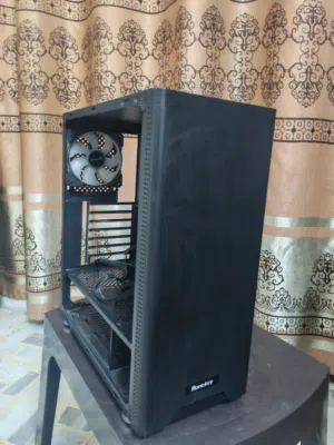 كيس Huntkey gaming مستعمل