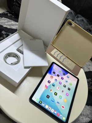 Apple iPad Air 4 64 GB in Amman