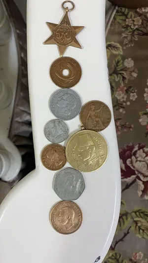 عملات قديمة ونادرة بريطانية وأخري