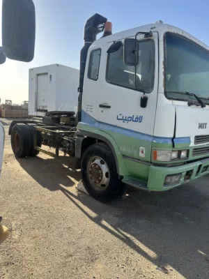 مستوبيشي راس تريله