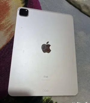 Apple iPad Pro 11 128 GB in Basra