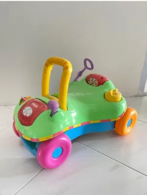 وكر تعليم المشي ...مشاية أطفال مع سيارة Playskool Ride-On / Push Car**
