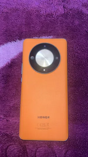 للبيع جوال Honor X9b 5G - لون برتقاني جلد فخم  السلام عليكم  للبيع Honor X9b 5G نسخة 256 جيجا و 8 جي